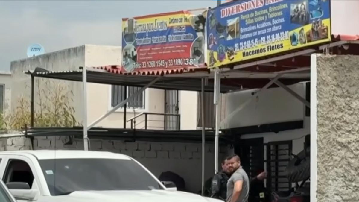 Matan a balazos a dueño de negocio de inflables