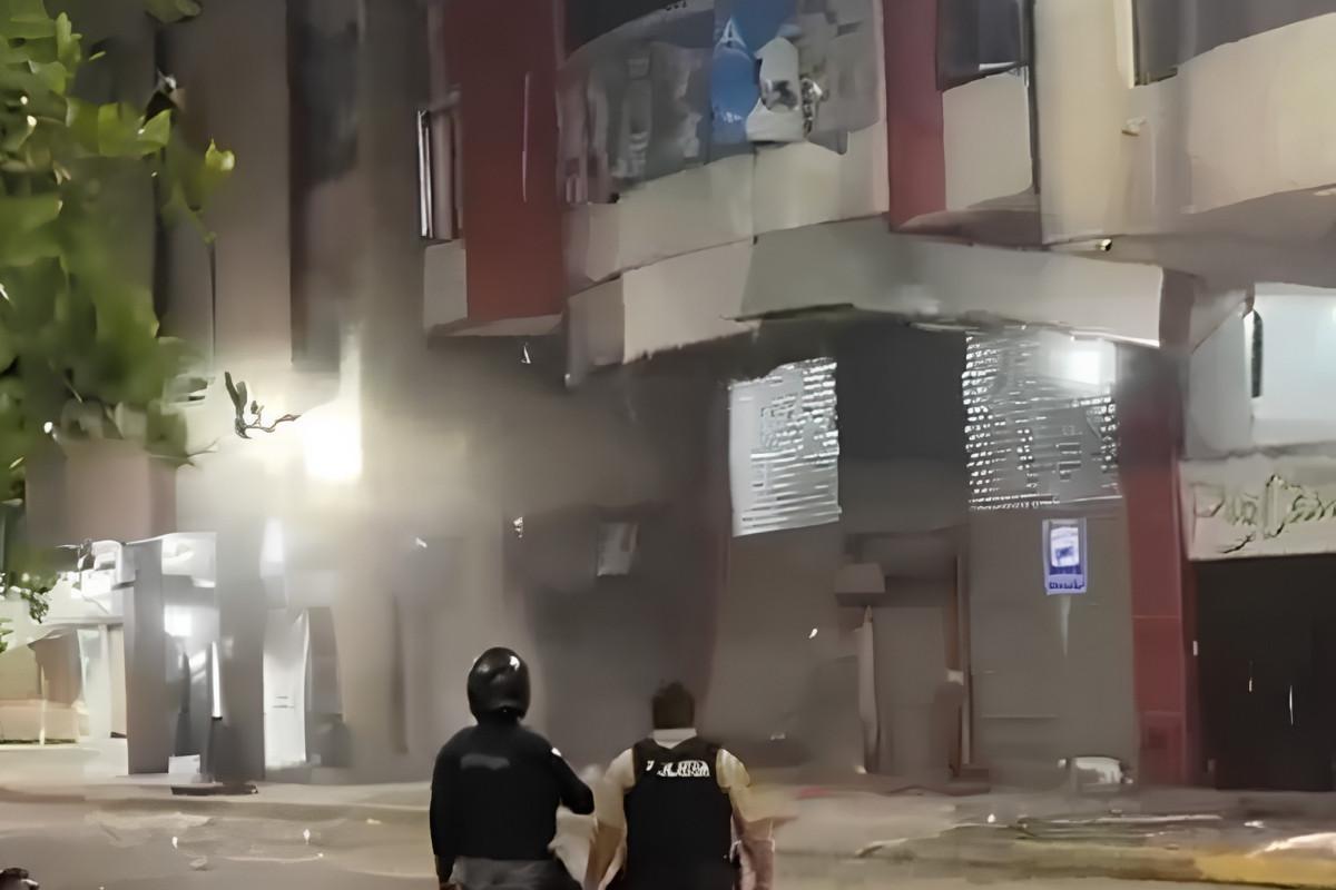Ataque con explosivos causó daños en el edificio de la Arcom en Machala, El Oro