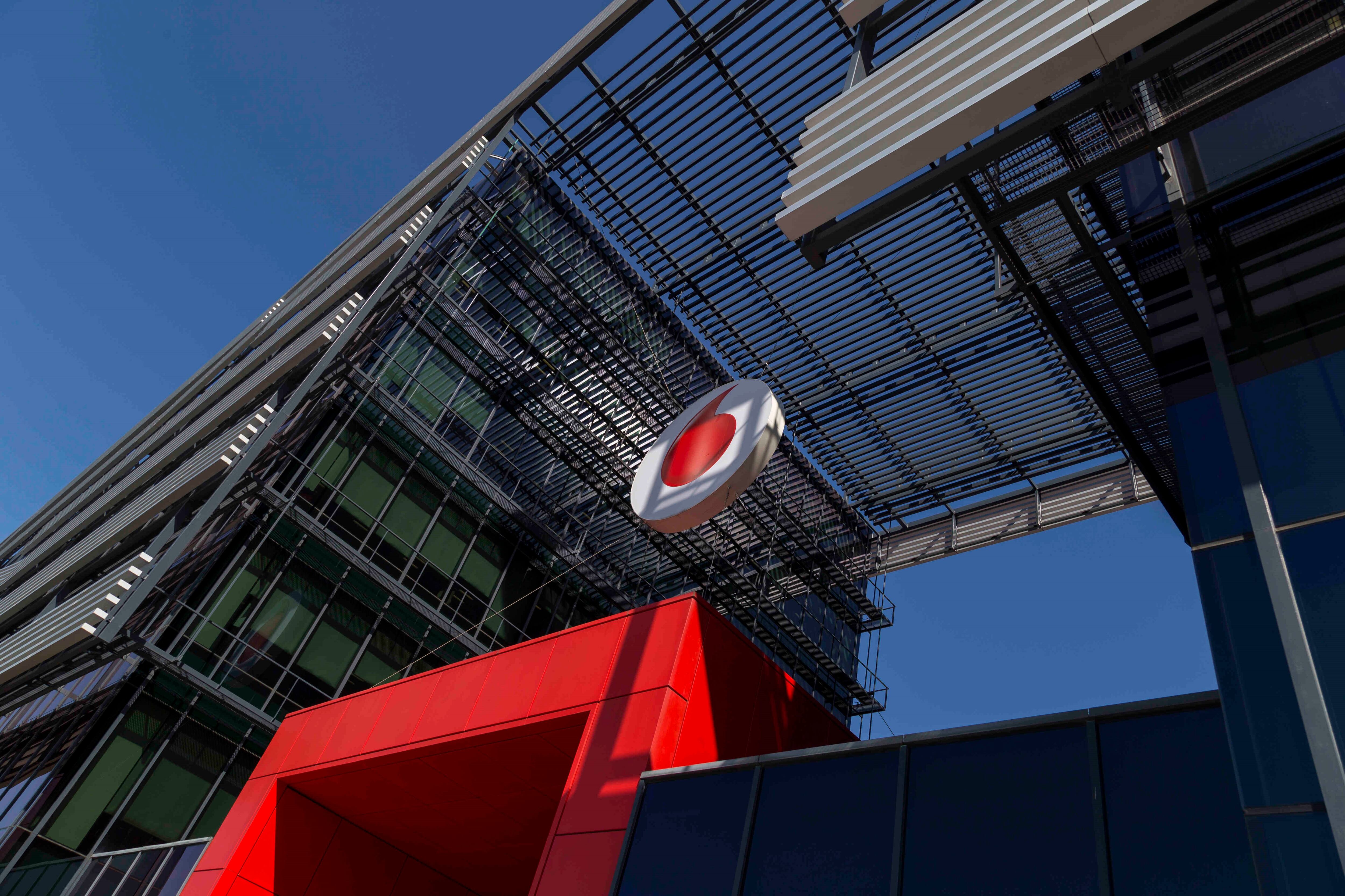 Vodafone España aumenta su rentabilidad pese al estancamiento de los ingresos en su ejercicio fiscal 2026