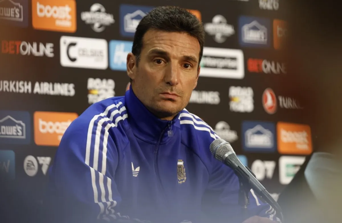 Scaloni antes del Mundial: "Quien no dé la disponibilidad mínima, se quedará fuera"