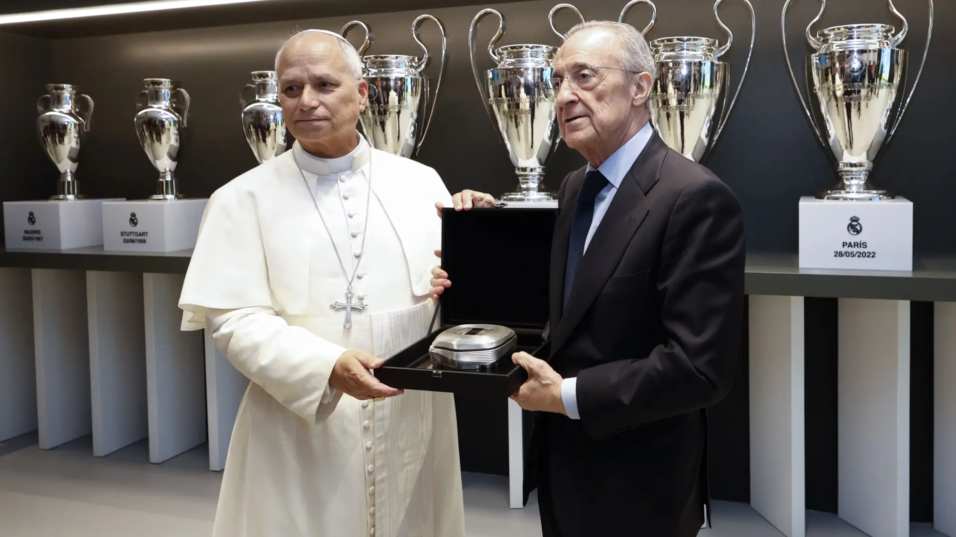 El Real Madrid nombra socio de honor al papa León XIV tras su visita a la capital