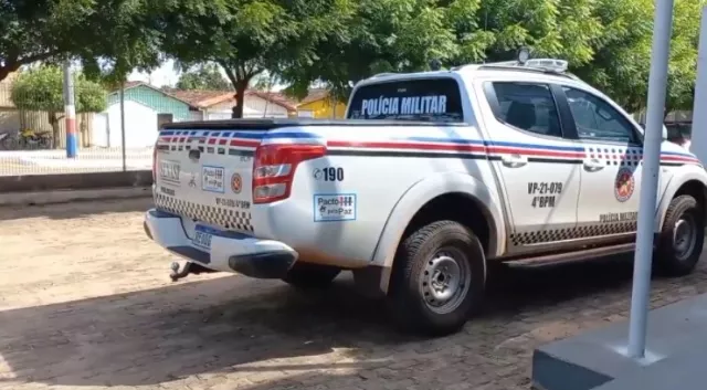 Mãe é presa após filha de 3 anos ser encontrada sozinha na rua durante a madrugada em Sítio Novo