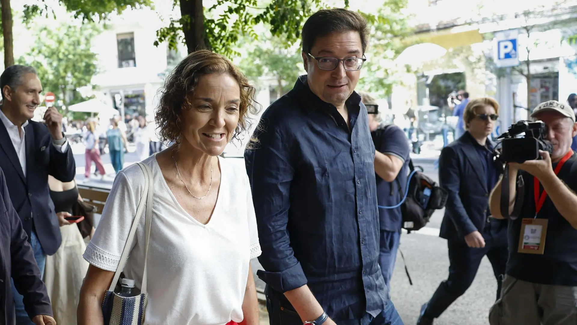 Óscar López acude a Ferraz junto a Reyes Maroto y evita hablar de Enma López