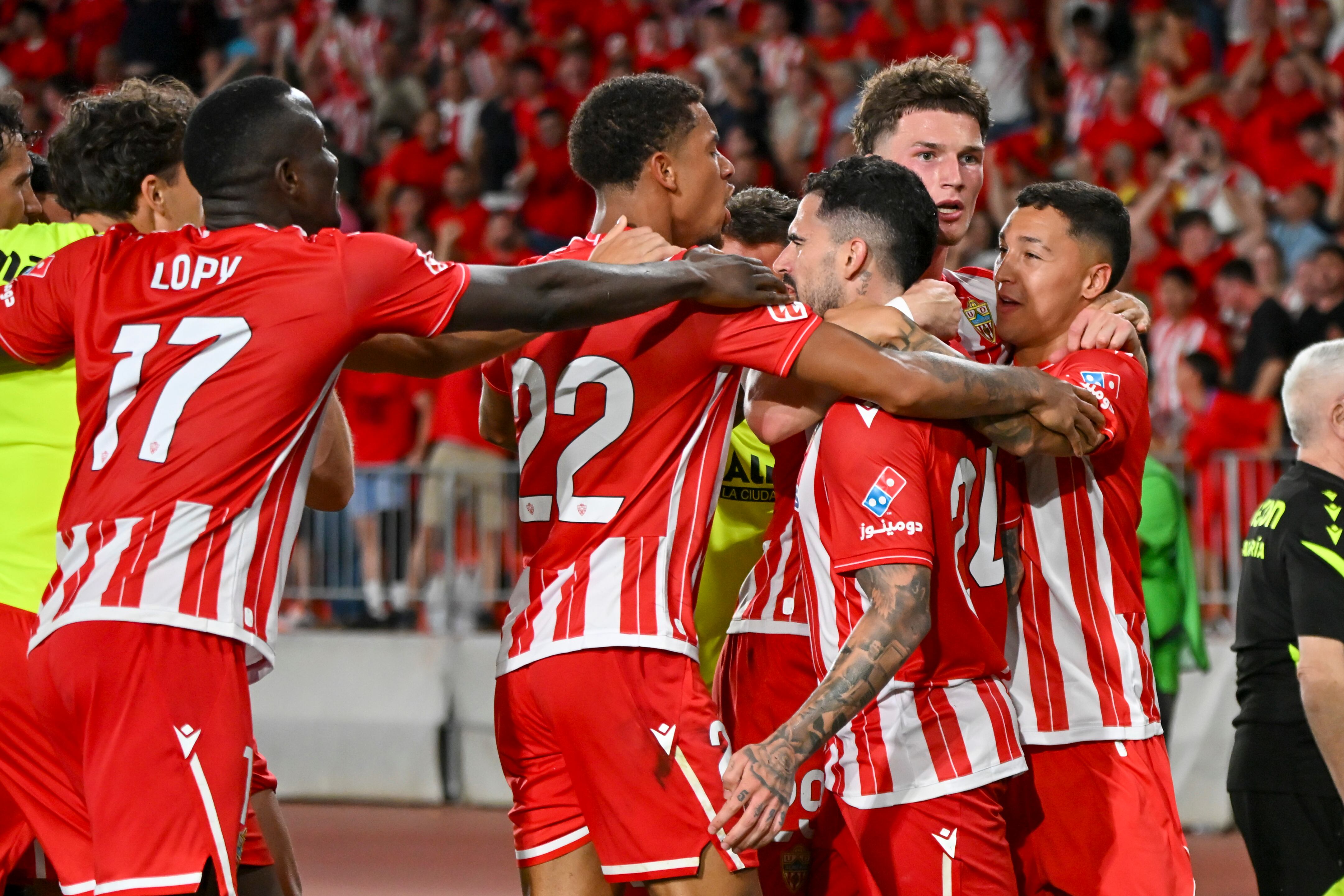 El fuego del Almería abrasa al Castellón y los de Rubi jugarán la final del ascenso a Primera