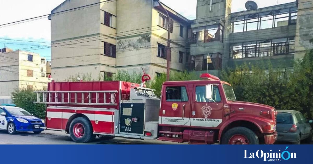 Importante pérdida de agua movilizó a Bomberos en el barrio 400 Departamentos de Río Gallegos