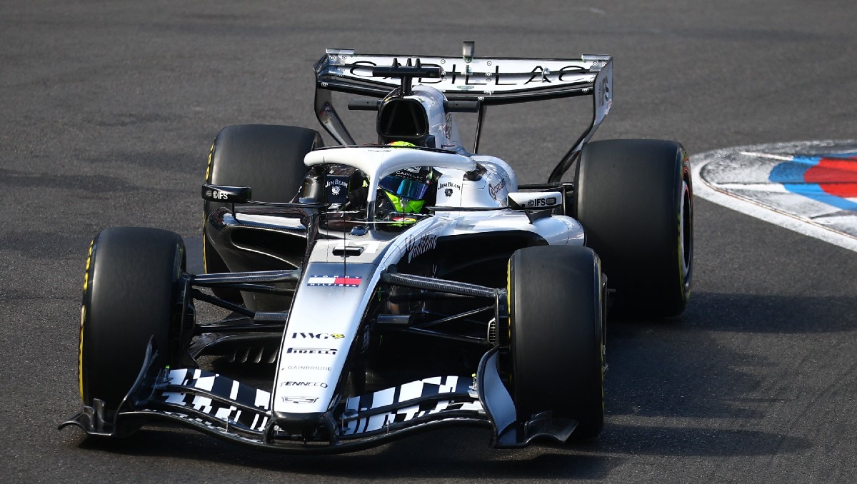 'Checo' Pérez pierde punto en GP de Mónaco por penalización