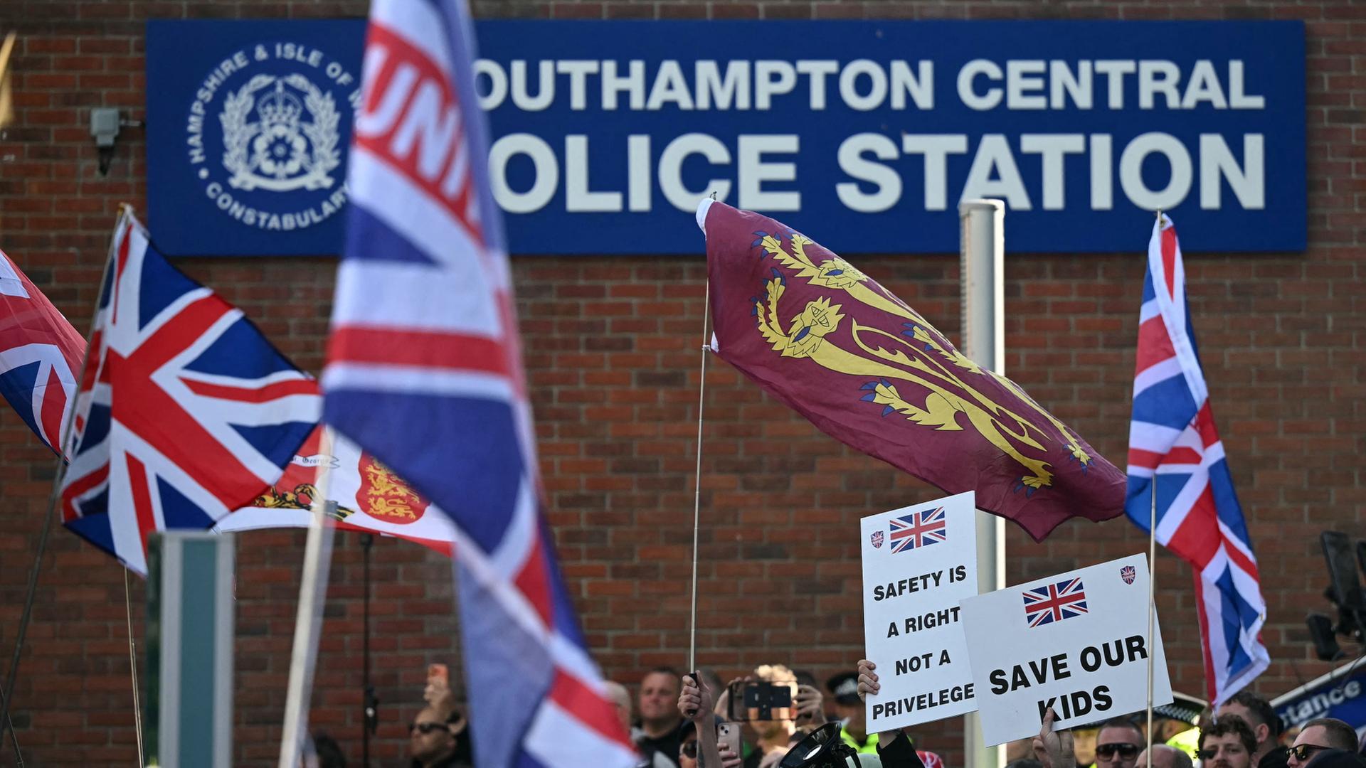Britische Polizei unter Druck nach tödlichem Fehler im Fall eines getöteten Studenten