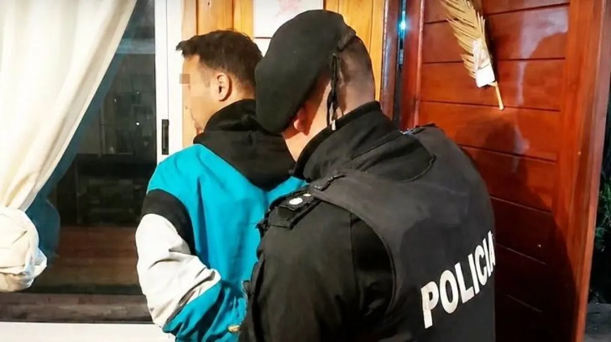 Cobraba cuotas falsas de un plan de ahorro y terminó detenido en Montecarlo