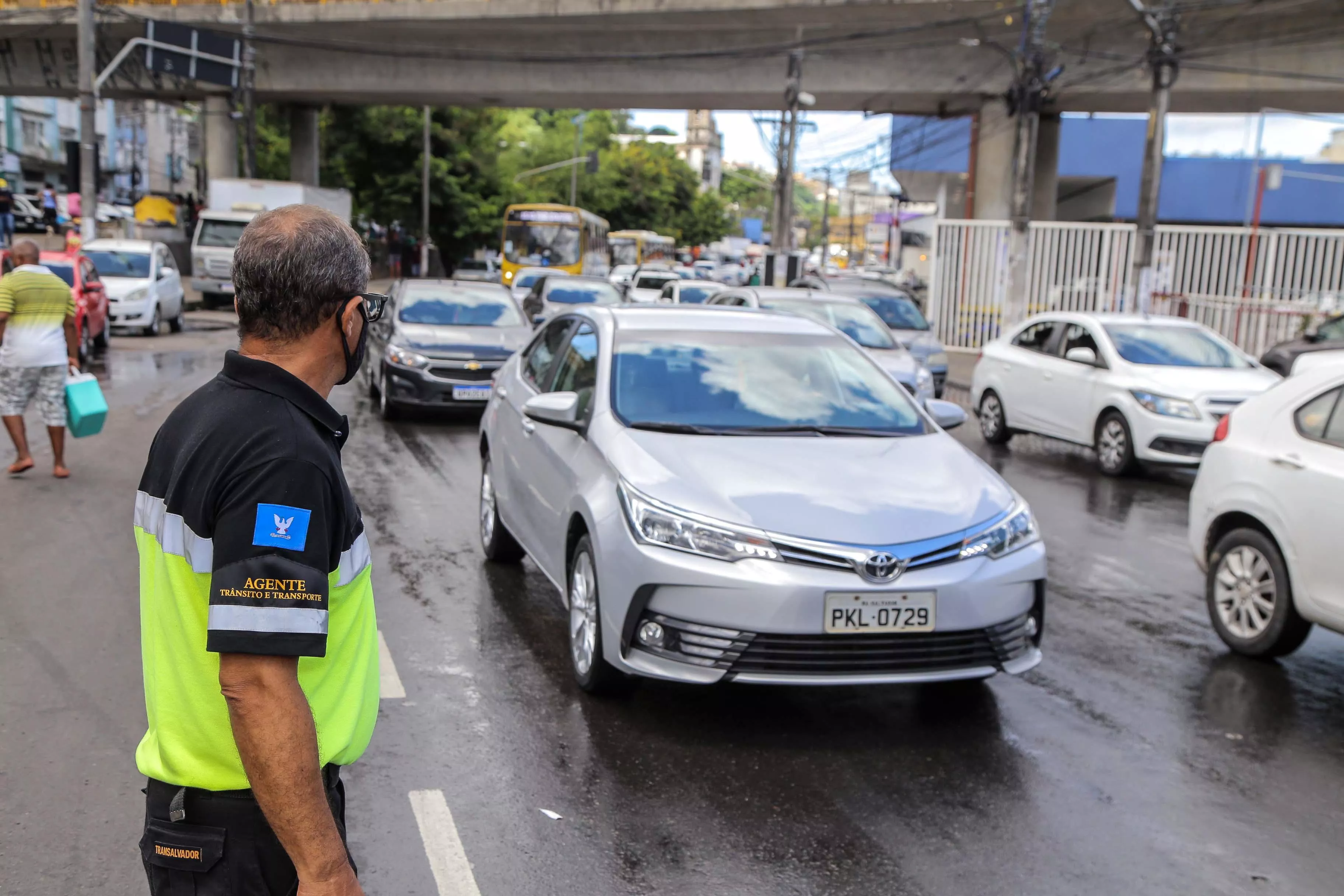 Eventos religiosos e festejos juninos alteram trânsito em Salvador; confira mudanças
