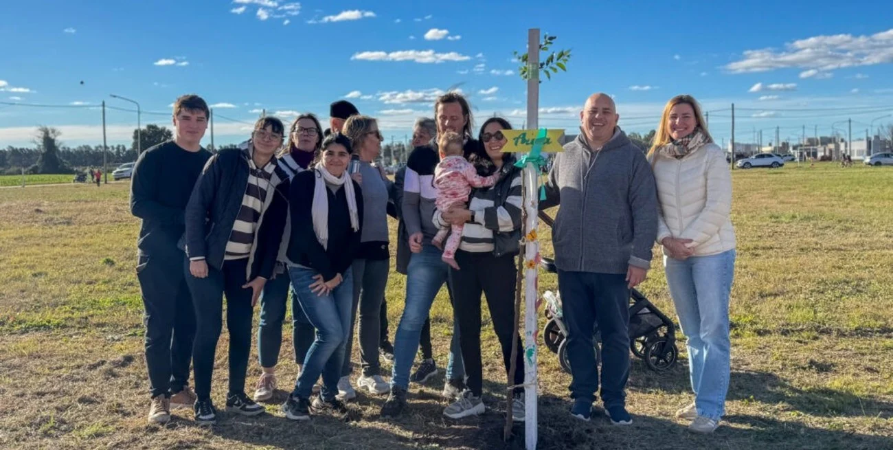 Esperanza: plantaron más de 190 árboles en una nueva edición del programa "Árbol de la Vida"