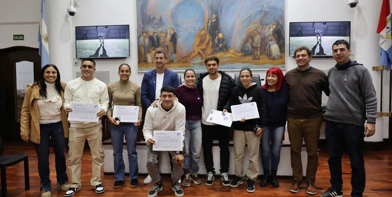 El Concejo Municipal entregó los premios "Gol de mi ciudad"