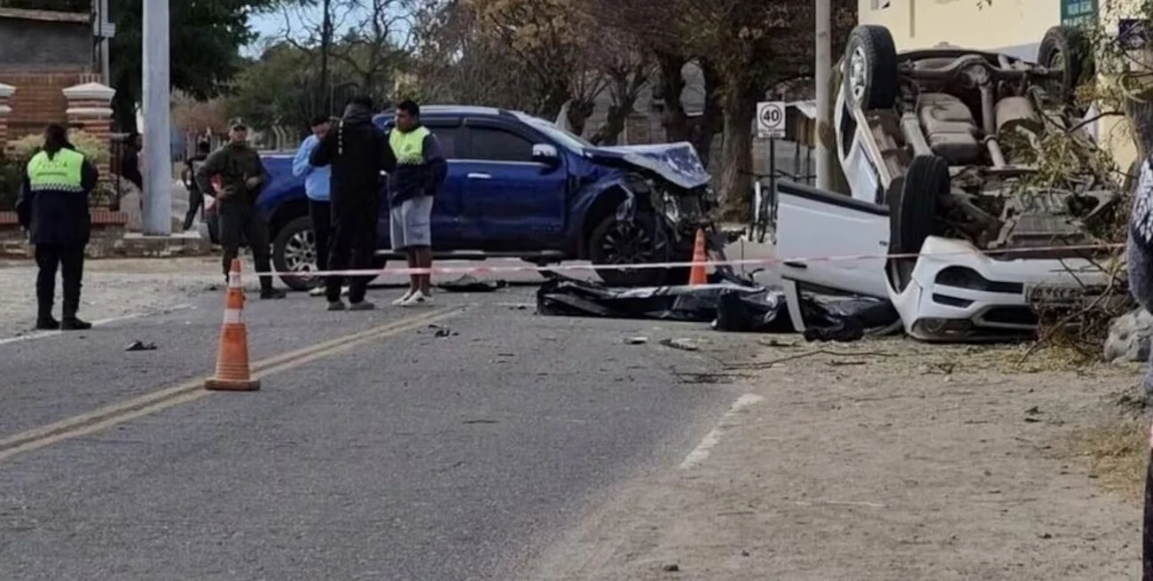 Ruta 40: dos muertos tras un choque provocado por una camioneta que huía de un control