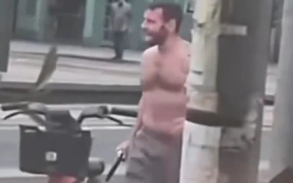 Counterterror police probe after 5 hurt in apparent anti-Muslim attacks in Edinburgh
