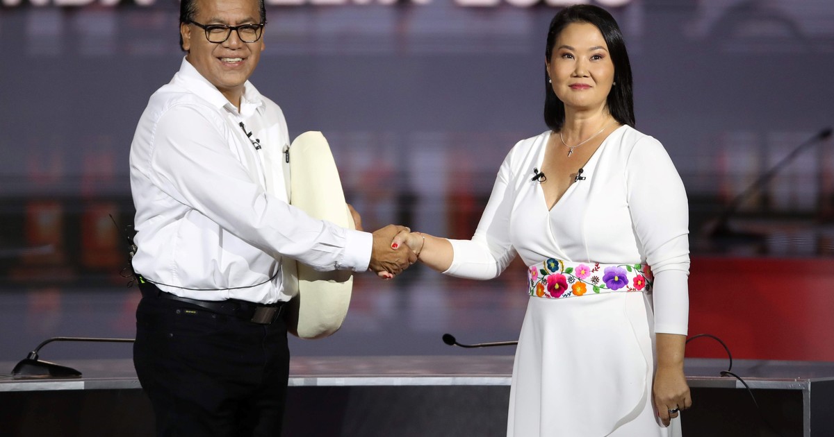 Elecciones en Perú: dramático balotaje voto a voto este domingo entre la derechista Keiko Fujimori y el izquierdista Roberto Sánchez