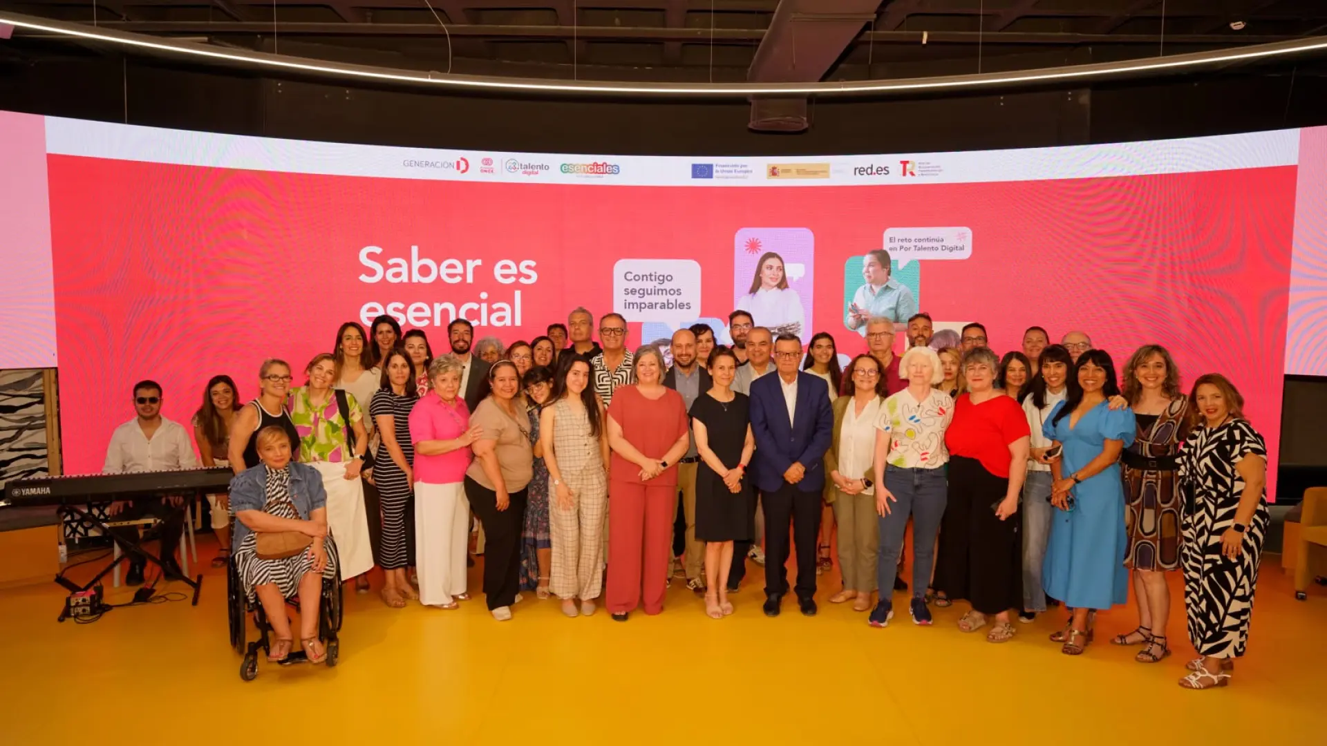 El proyecto Esenciales, de Fundación ONCE, logra 'digitalizar' a más de 17.000 personas con discapacidad