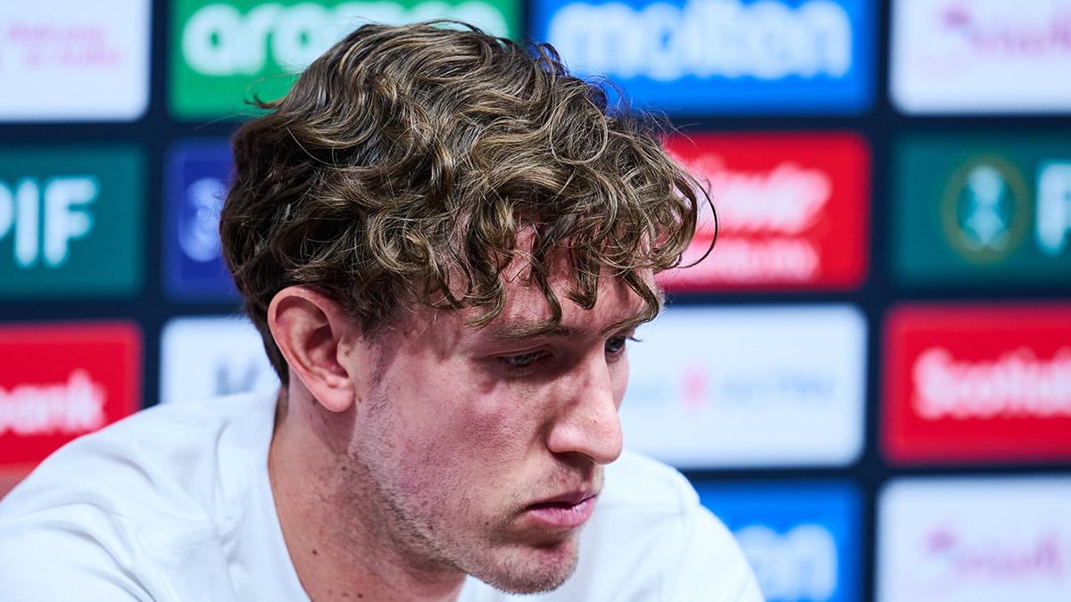 Marcel Ruiz finalmente pasa por el quirófano tras perder la carrera por el Mundial 2026