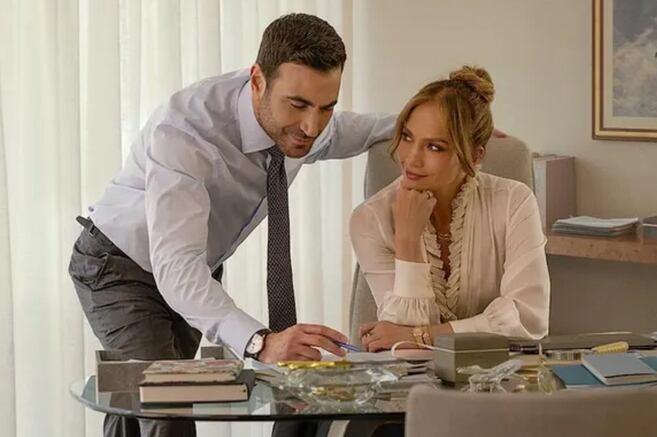 'Turbulencia en la oficina': reparto, de qué trata, final explicado y más de la película