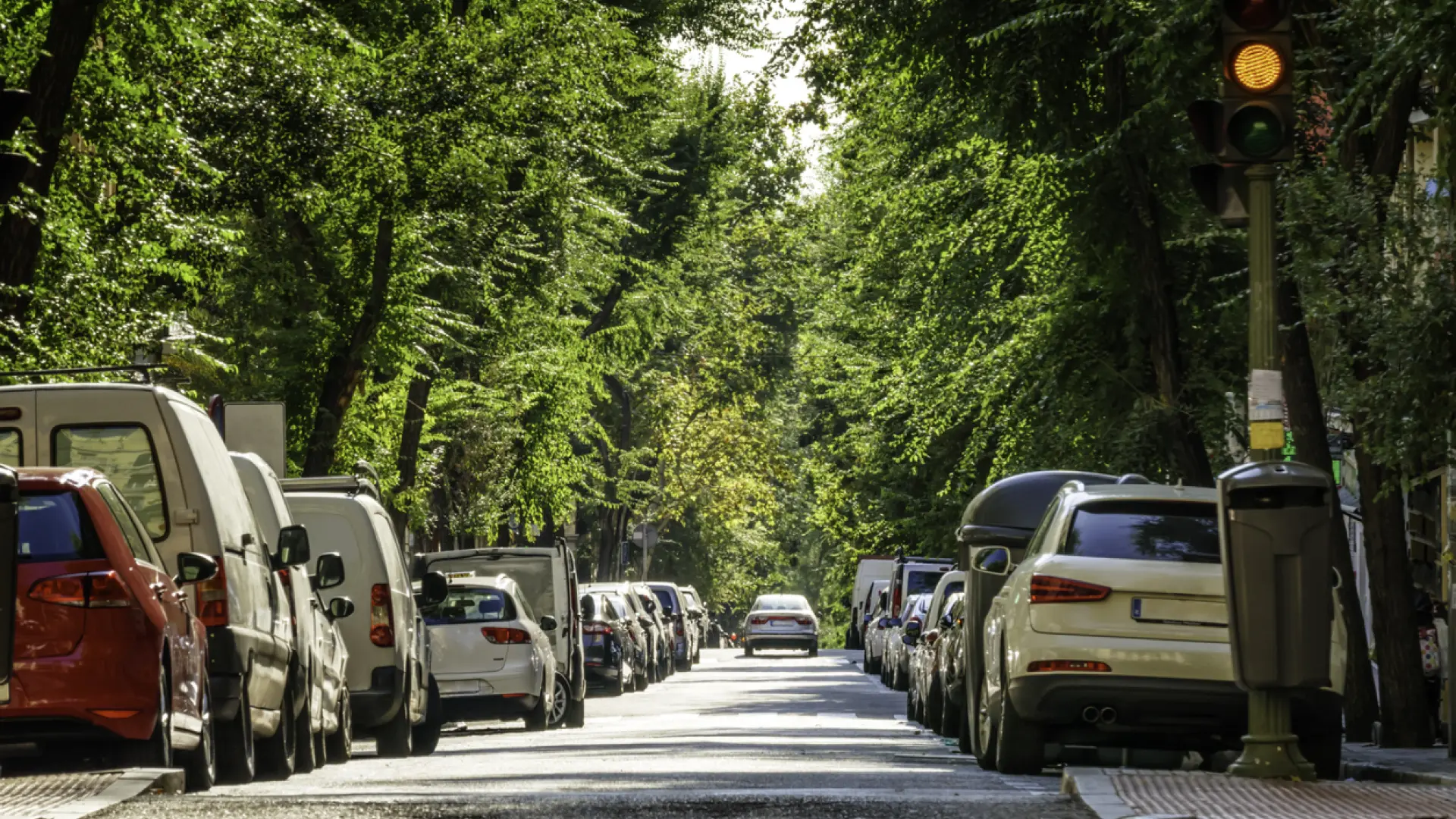 Aparcar en Madrid será más difícil en 2040: los coches nuevos podrían hacer perder un total de 40.000 plazas