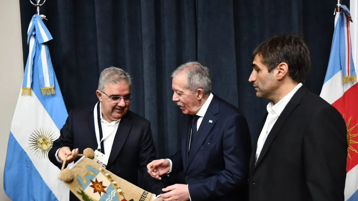 Jalil destacó el rol productivo del interior del país en el Primer Foro de Economías Regionales