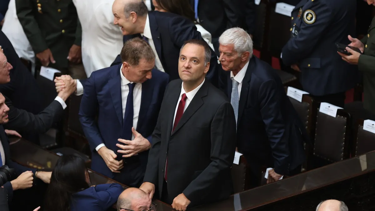 El oficialismo busca blindar a Adorni