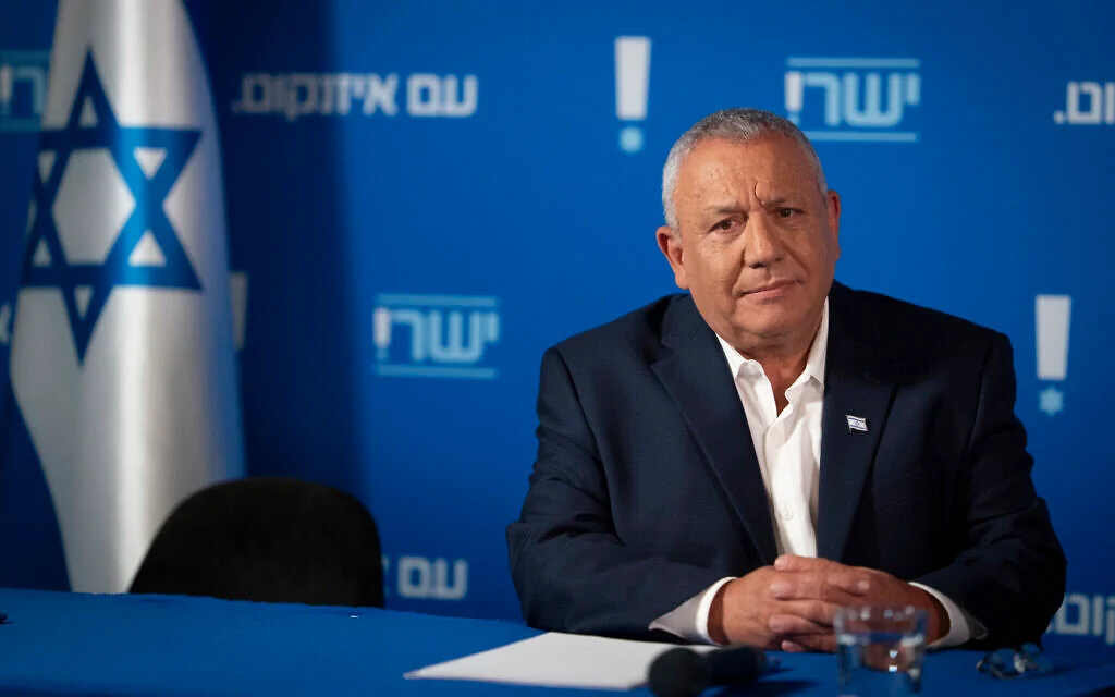 Eisenkot accuses Bennett and Lapid of weakening Zionist opposition with merger