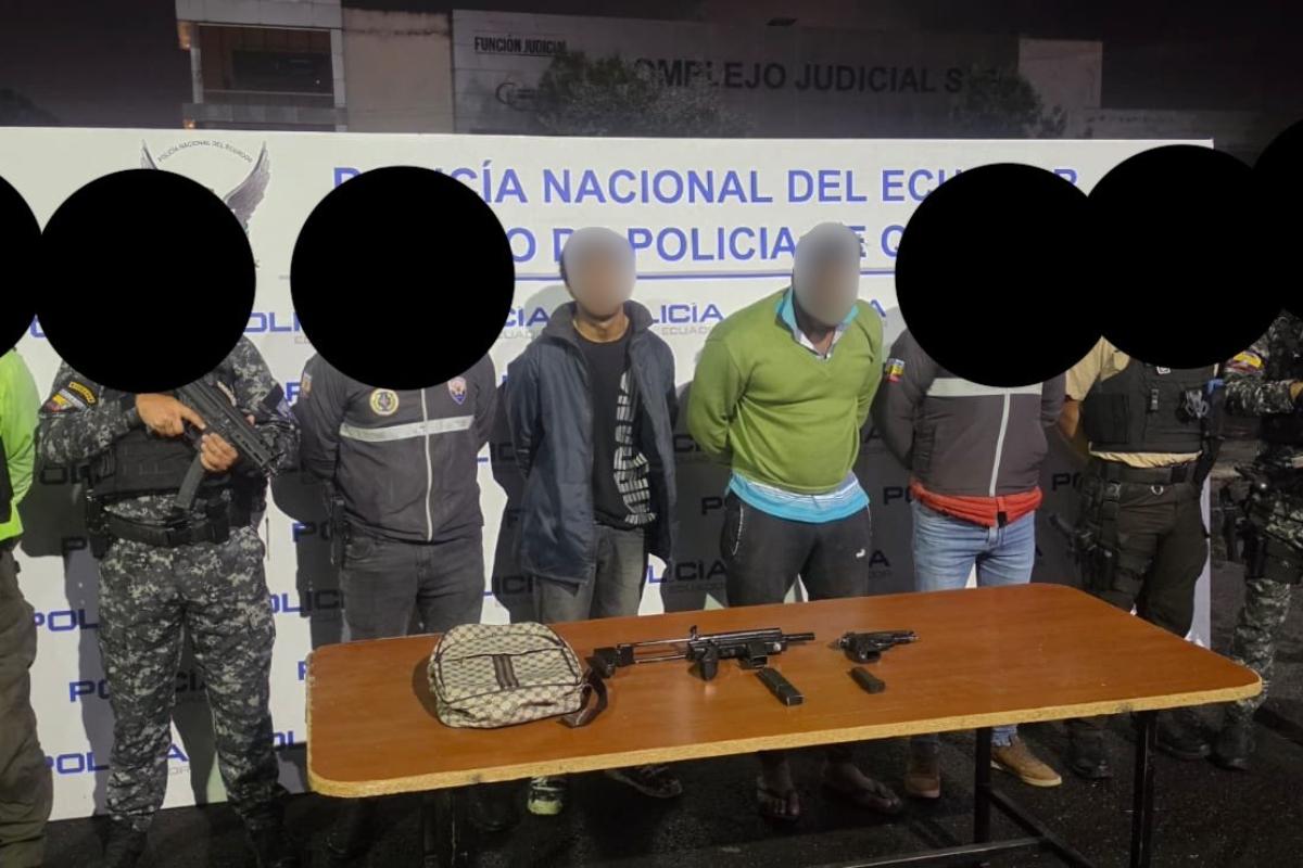 Alias 'Chino' y 'Pantera' caen en Quitumbe por presuntos robos a mano armada