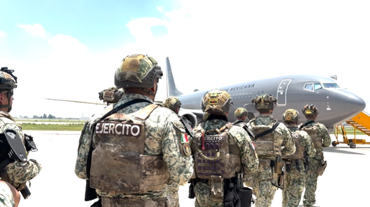 Refuerzan seguridad en Sinaloa; llegan 90 militares a Culiacán