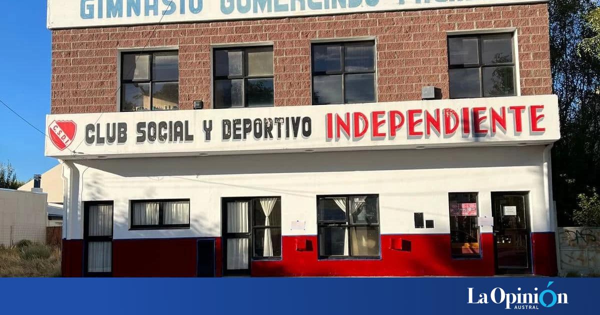El "Rojo" de la calle Alvear organiza una jornada de intercambio de figuritas del Mundial en su sede