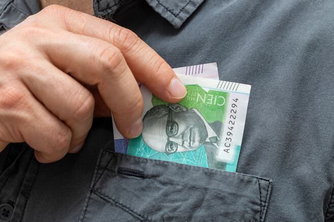 El 79 % de los colombianos se arrepiente de cómo gastó la prima: así puede aprovecharla