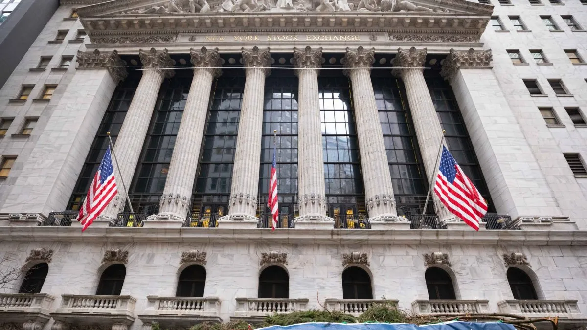 Wall Street: el Dow Jones quebró un nuevo récord impulsado por el sector de salud y baja del petróleo