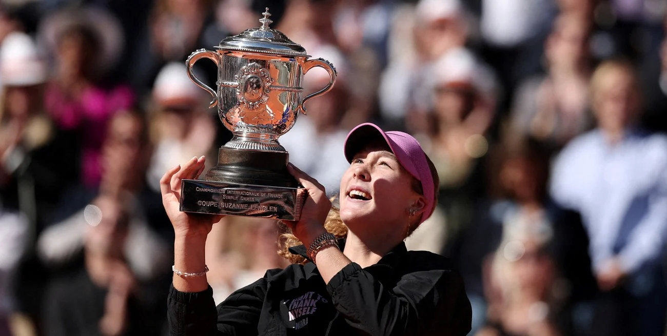 Grand Slam: Mirra Andreeva aplastó a Chwalinska y se coronó en Roland Garros