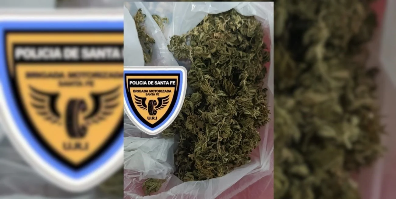 La paró un control policial, dijo ser abogada y le encuentran marihuana en una mochila