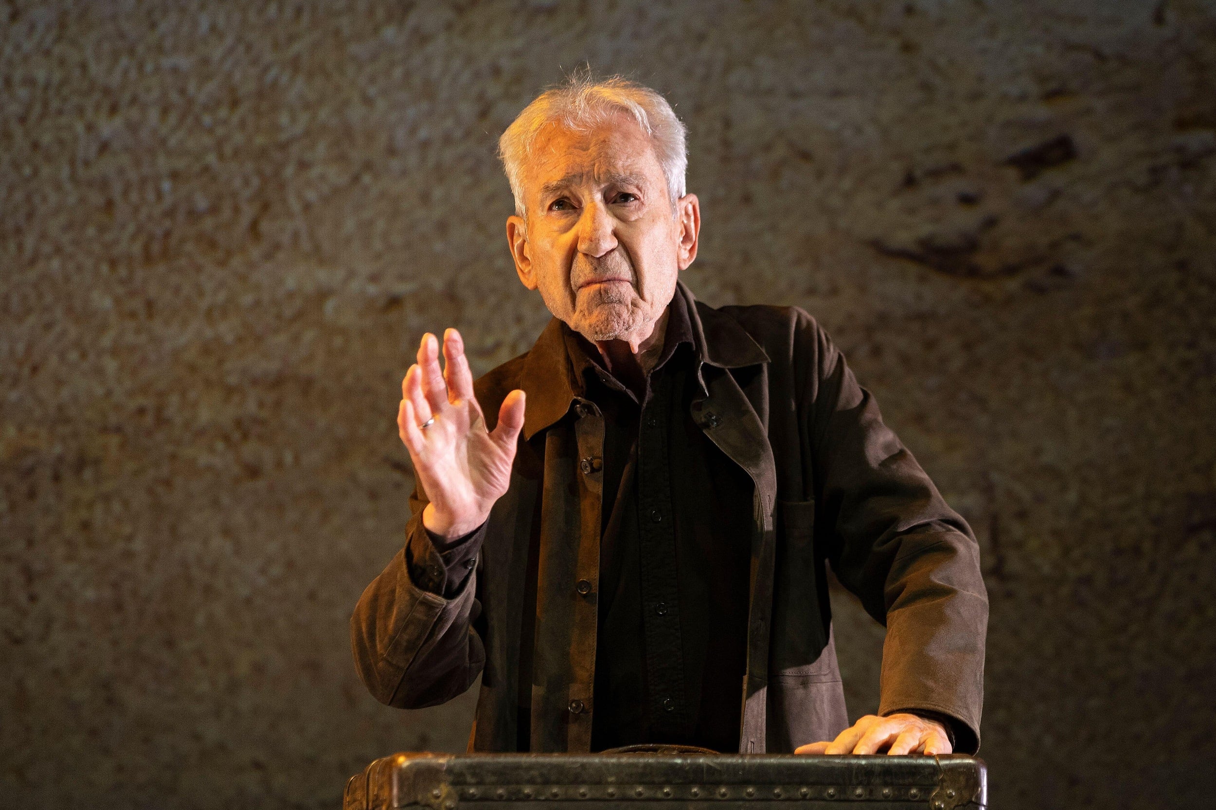 A los 88 años, José Sacristán se retira del cine: "Se necesita un tiempo que ya no dispongo; y no quiero madrugar más"