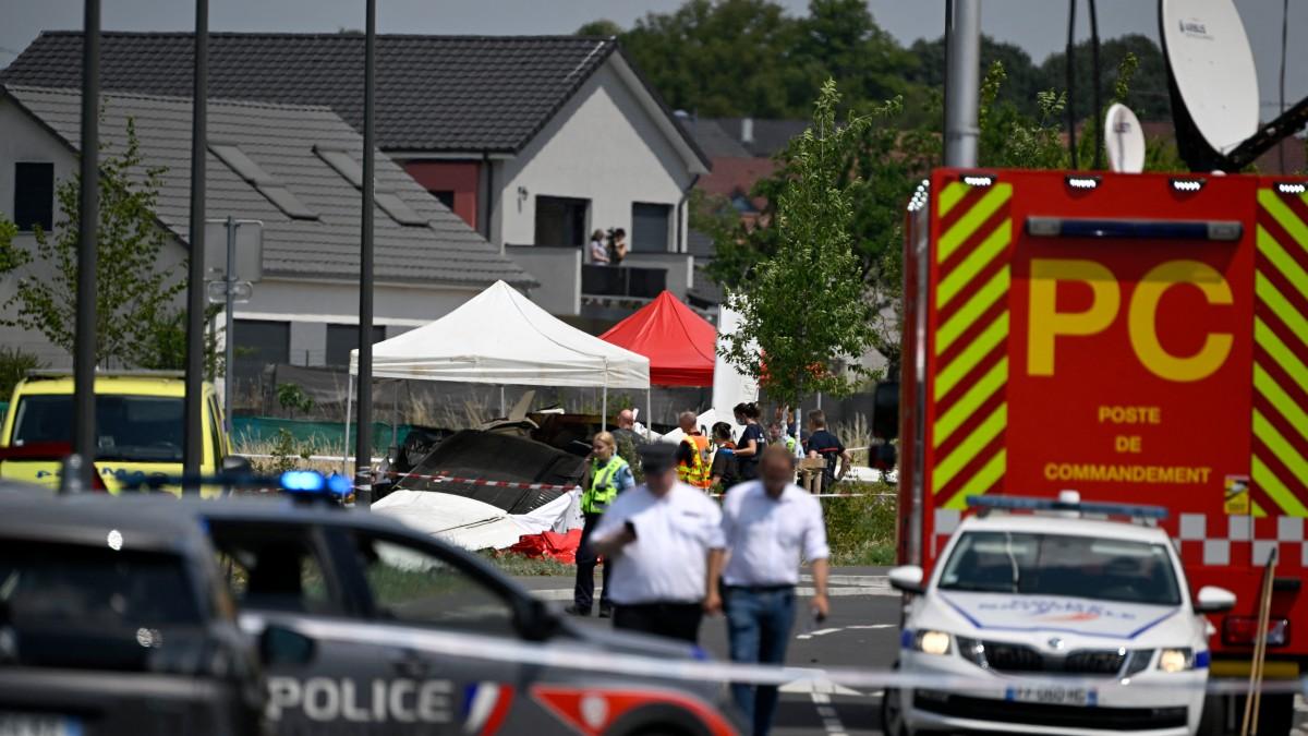 Al menos 11 muertos en Francia tras estrellarse un avión civil en Tomblaine