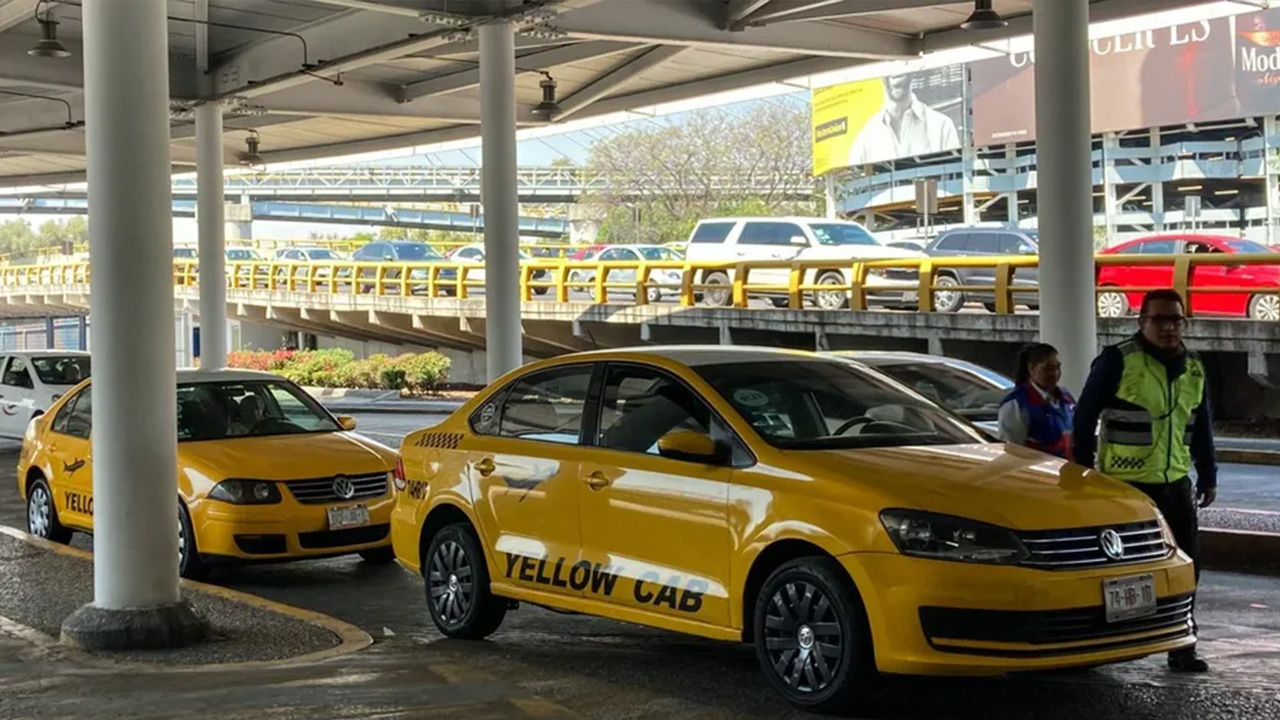 Taxis del AICM reducen tarifas hasta 18%