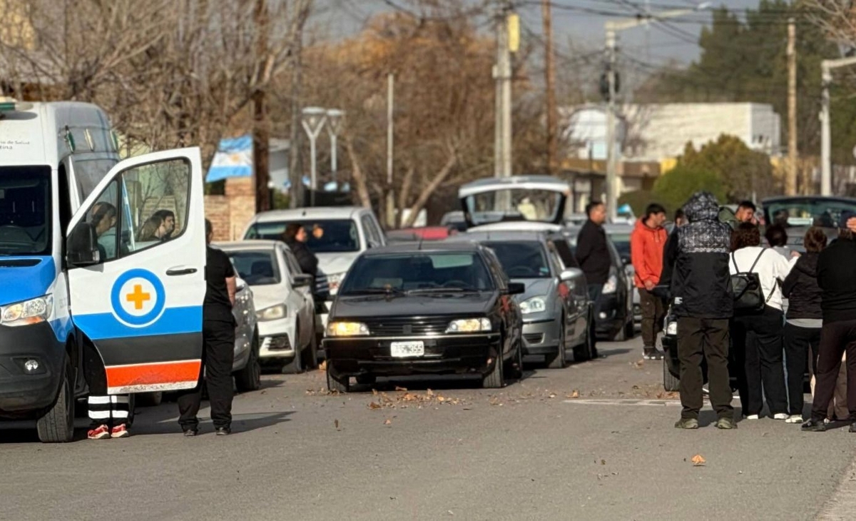 Dolor en 25 de Mayo: multitudinaria despedida a las hermanas Sosa