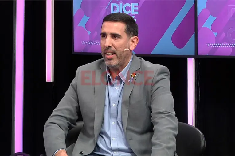 Carlos Cuenca habló sobre consumo digital, natalidad y paro docente: "Día que se para, día que se descuenta"