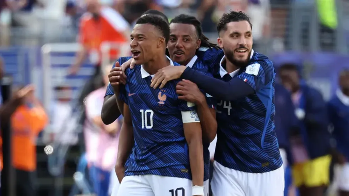 Francia se mide ante Irak por una victoria que lo clasifique a los 16avos de final del Mundial