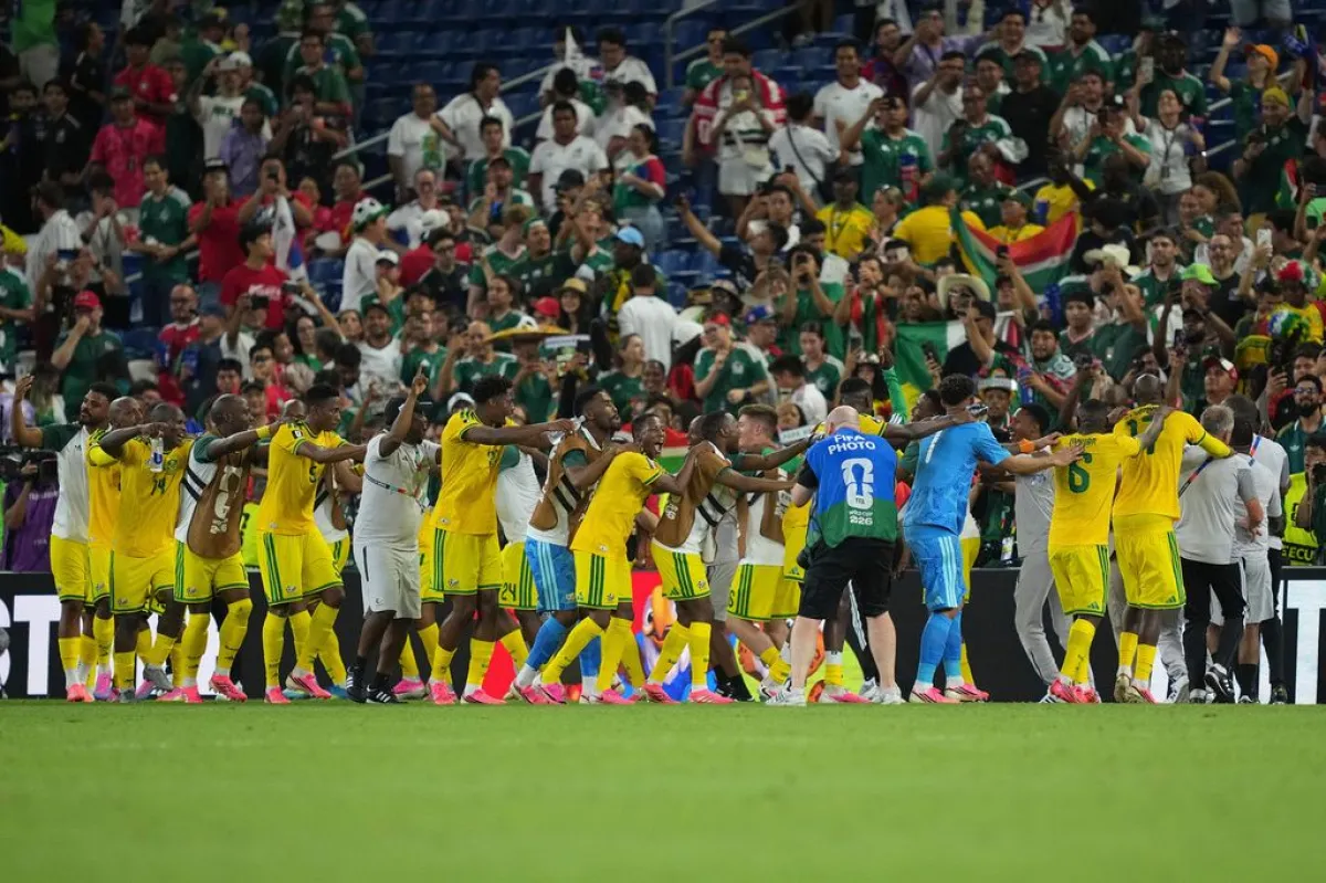 Sudáfrica sorprendió a Corea del Sur y pasó la fase de grupos por primera vez