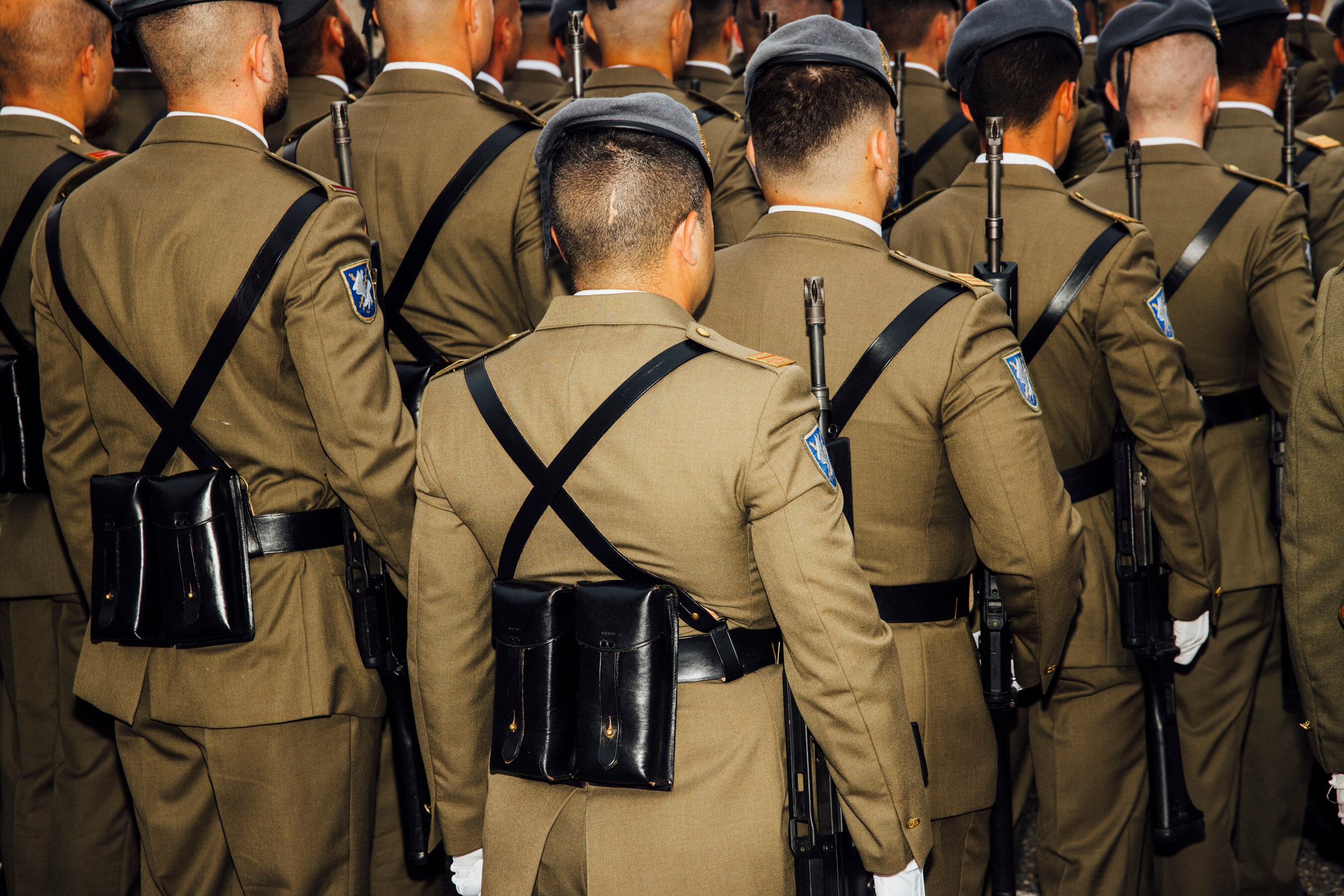 ¿Lucharías por tu país? Los nuevos retos de España en defensa 25 años después del fin de la mili