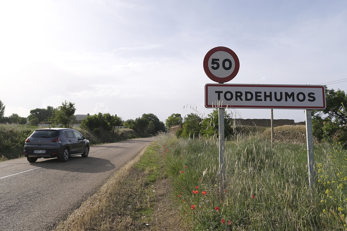 Tras la herencia de los "Zapatero Espinosa" en el pueblo de su abuelo pudiente...al que nunca quiso ir: "No ha querido saber nada, es como si sintiera alergia de la memoria"