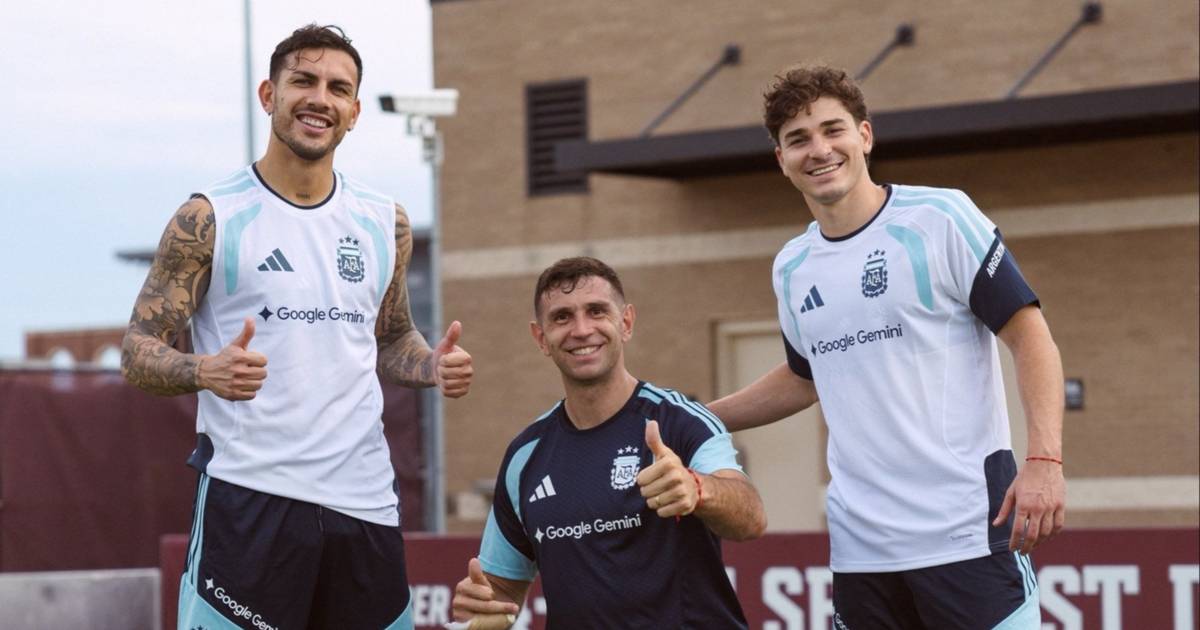"Dibu" Martínez entrenó pero persiste el dolor en su mano