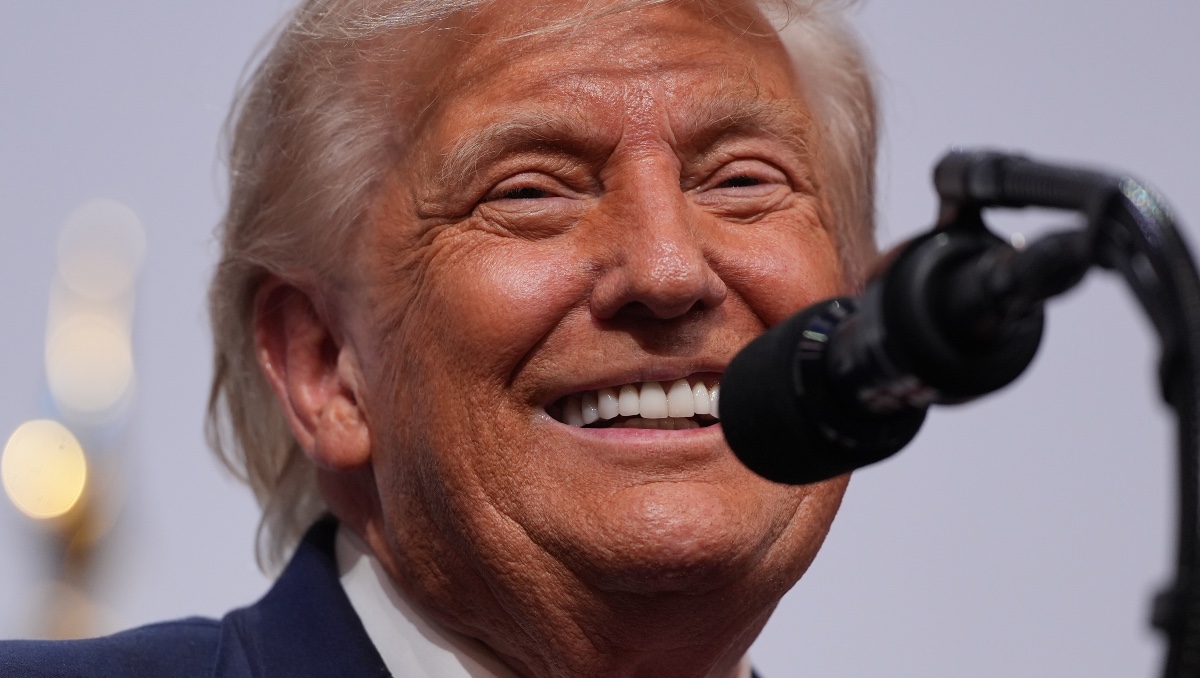 Trump presume negociaciones de paz en medio Oriente y pide fin a fuego