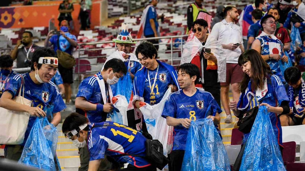 Nuevo León responde a Japón con 20 mil bolsas para limpiar Monterrey