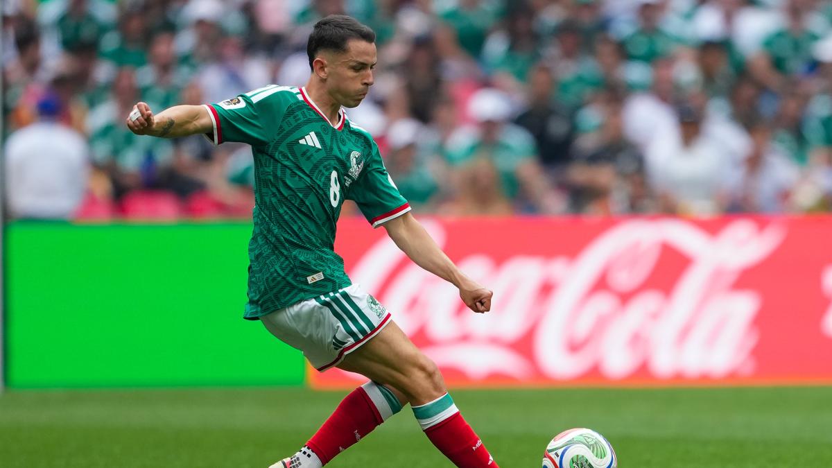 Álvaro Fidalgo lanza emotivo agradecimiento tras su debut mundialista