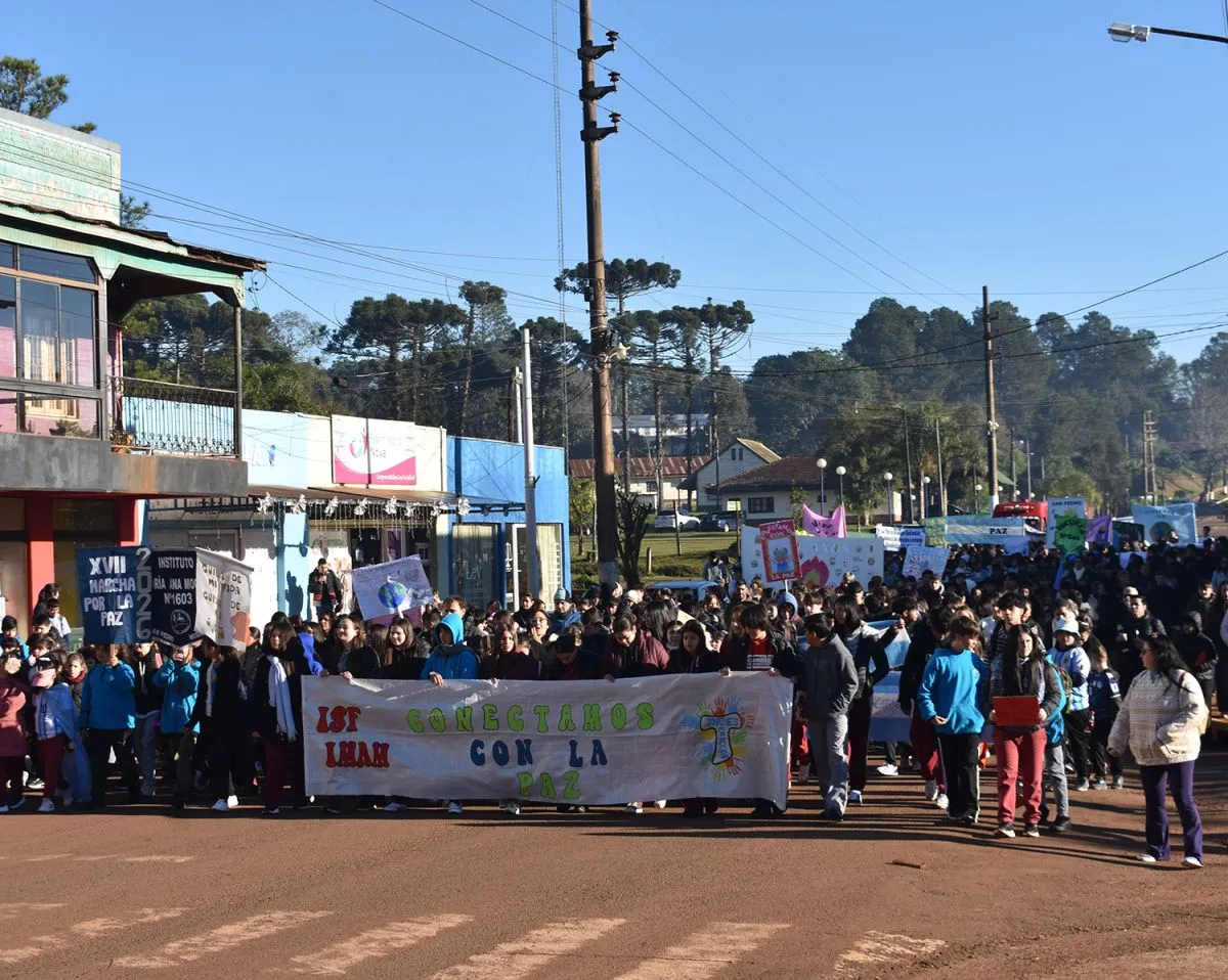 Con una masiva participación se realizó la XVII Marcha por la Paz en San Pedro