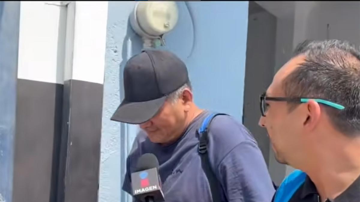 Hombre va al cine, se queda dormido y lo dejan encerrado durante la noche