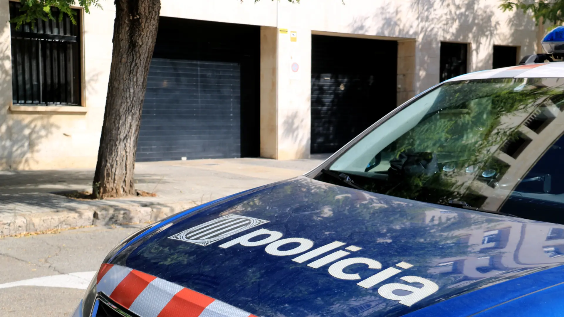 Muere un trabajador en Roquetes tras quedar atrapado bajo una gran estructura metálica