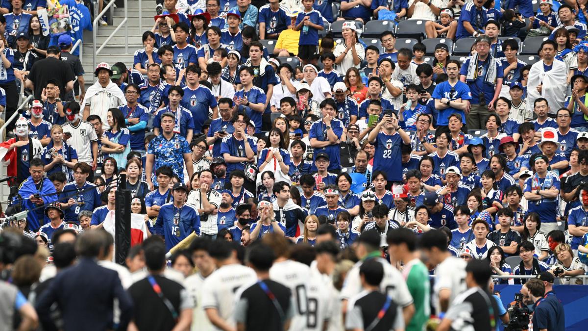 El noble gesto de Japón con su afición tras quedar eliminados del Mundial