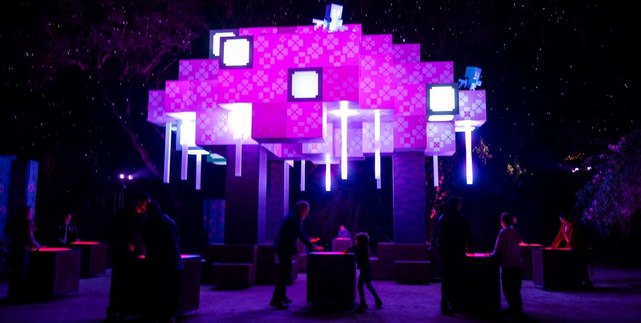 "Minecraft Experience: Moonlight Trail" se extiende a julio